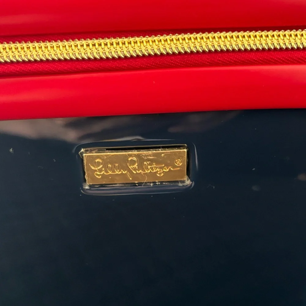 Lilly Pulitzer , in mint condition, newer used - Picture 7 of 11